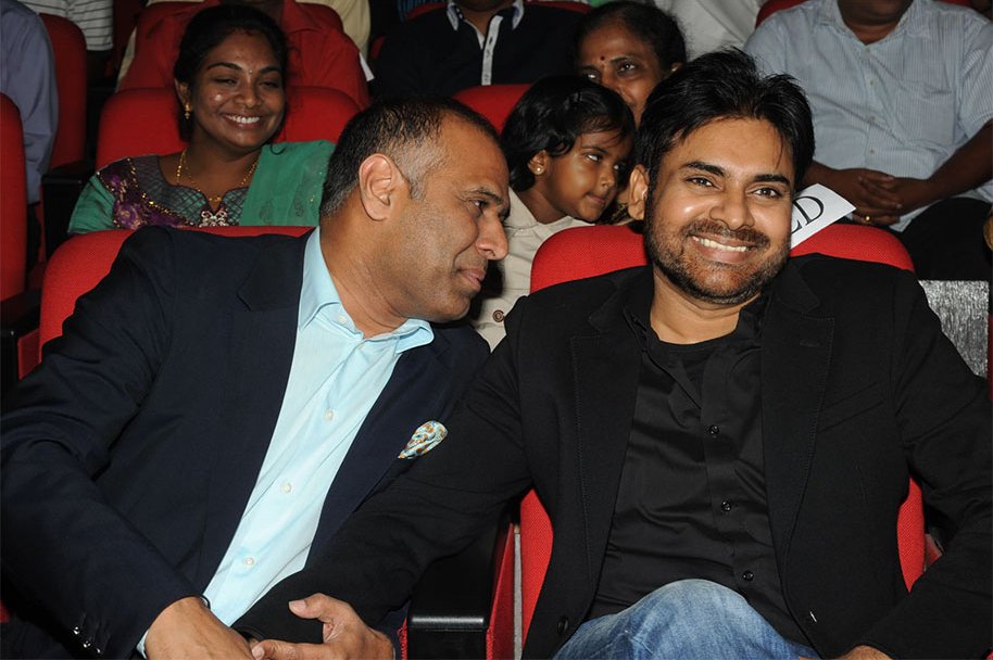 Attarintiki-Daredi-Thank-You-Meeting